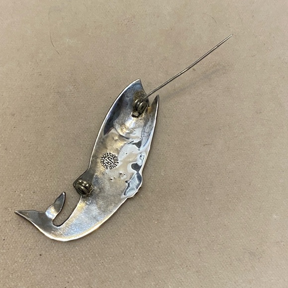 Vintage Taxco Sterling Silver Black Enamel Fish Brooch 925 - Picture 7 of 9